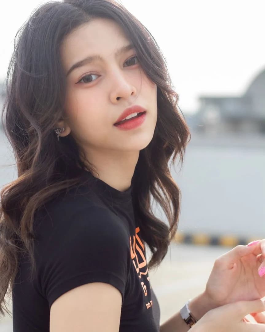 แบมแบม บุตรี กัลย์จารึก