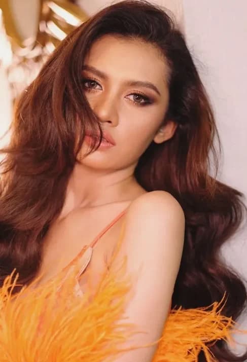 เปา กิ่งกาญจน์ ส่องสว่าง