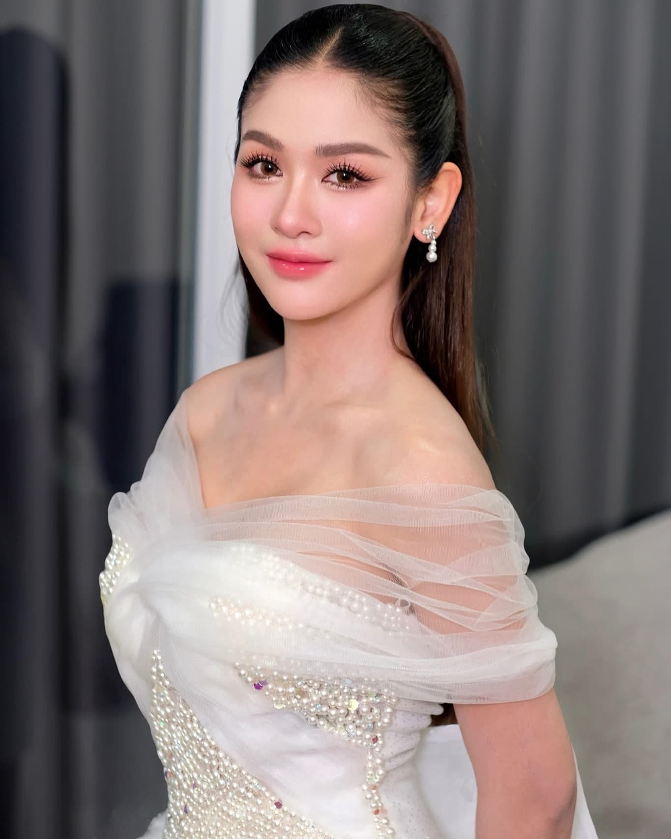 เบลล์ นิภาดา ขันเงิน