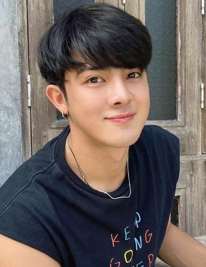 คัท ธนวัฒน์ สุขเฟื่องฟู