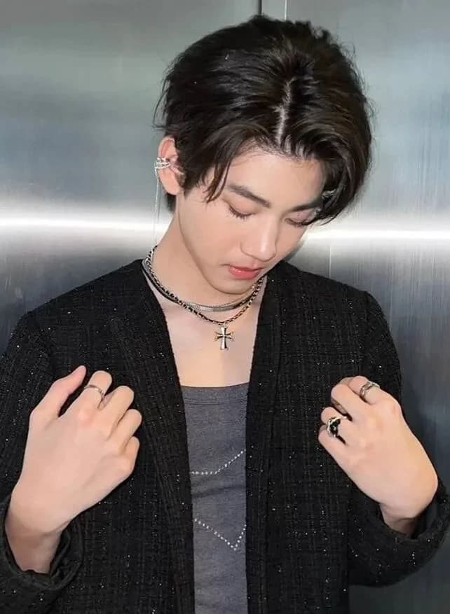 แอลม่อน ภูมิสุวรรณ สุวรรณสถิตย์