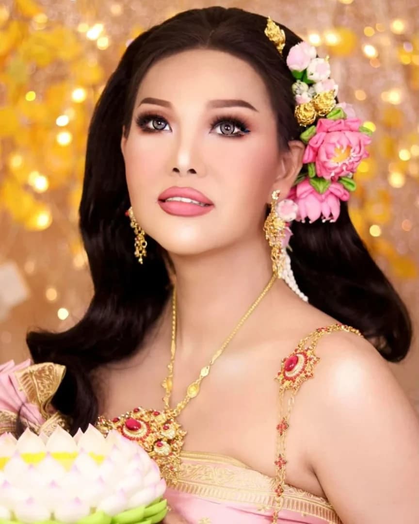 มาดามแพม วิญญ์ลภัส ศรีสกุลเมฆี