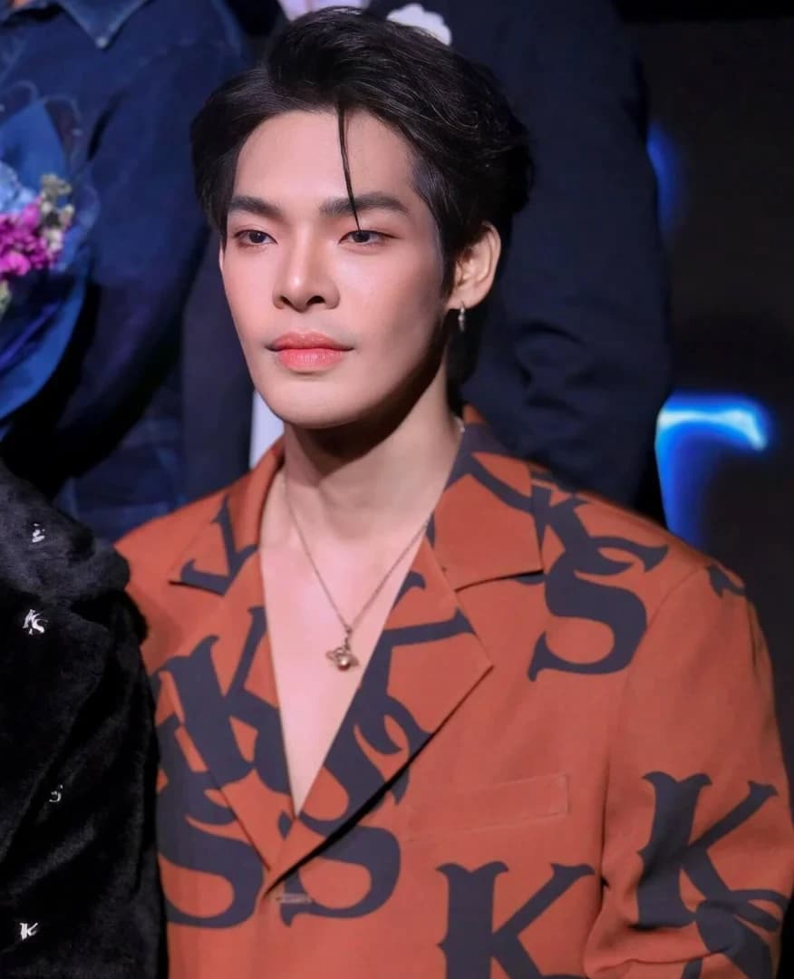 ฉลาม สยาม พิพัฒน์เจริญวงศ์