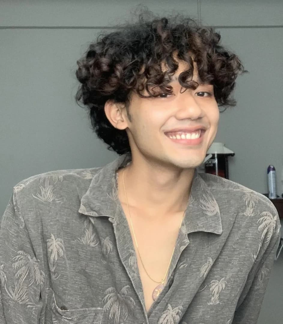 ซัน ร้อยพินิจ ควนศิริ