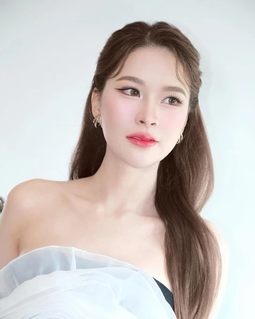 เม็ดนุ่น วรางค์ศิริ ธนจรัสวรภัทร์