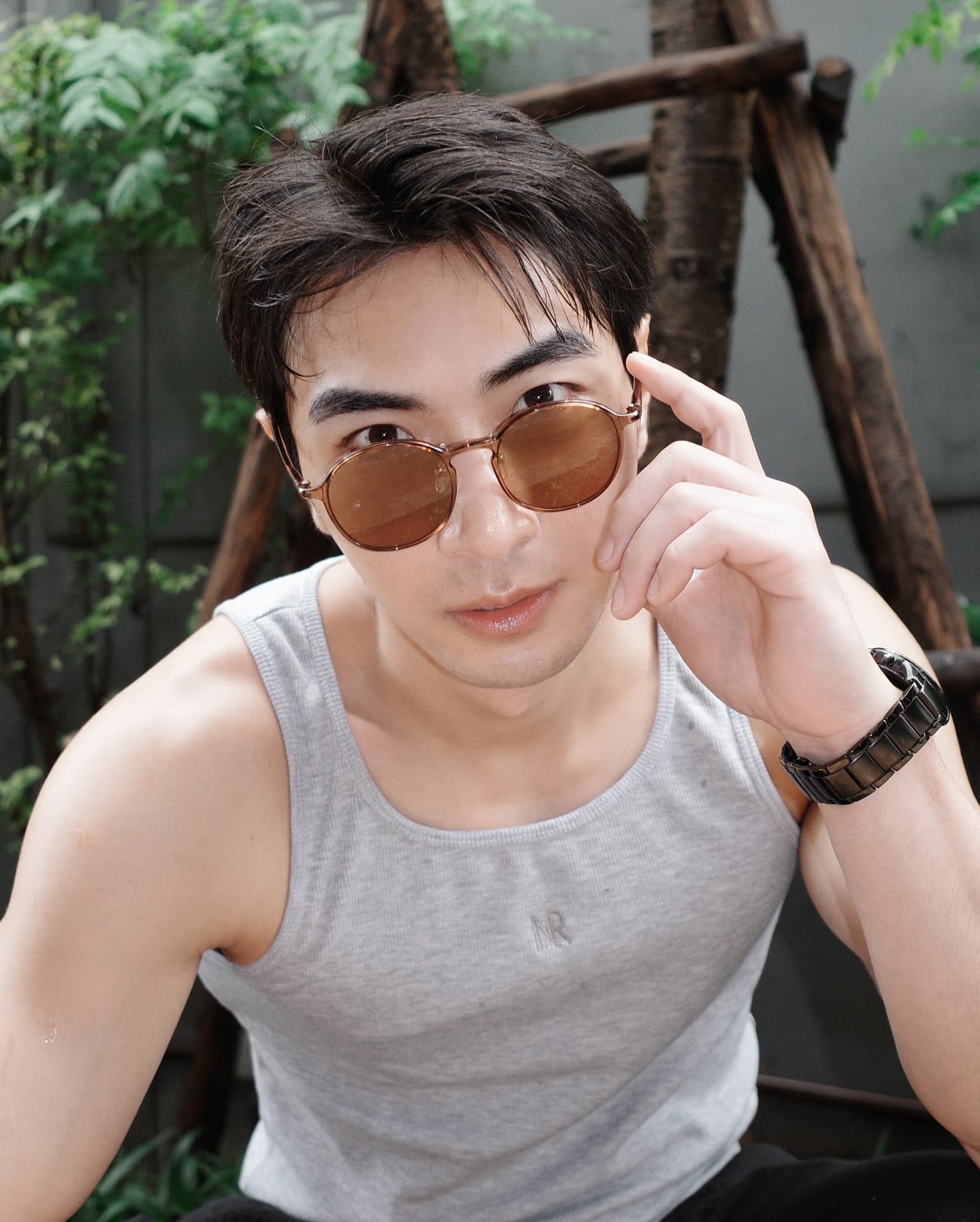 เบส นรเทพ นนทรัตน์